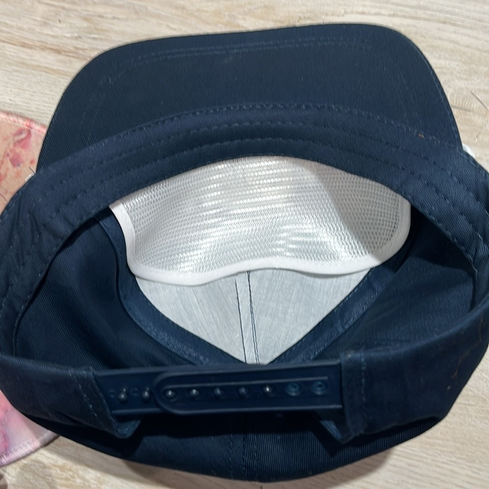 Modelo adjustable hat - Picture 3 of 5